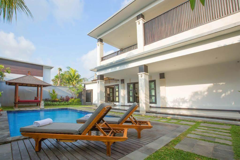 La Villais Kamojang Seminyak Exterior photo
